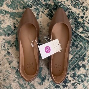 NWT brown flats